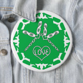 Badge Rond 15,2 Cm Green Heart Chakra "Love" Dragonflies White BG (En situation)