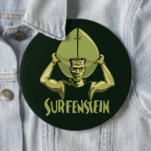 Badge Rond 15,2 Cm Halloween surfant Frankenstein (En situation)