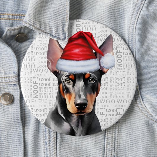 Badge Rond 15,2 Cm Holiday Doberman Santa Dog on Woof Background (En situation)