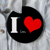 Badge Rond 15,2 Cm Je Suis En Amour Noir (En situation)