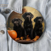 Badge Rond 15,2 Cm Labrador Chiot Automne Citrouille de plaisir (En situation)