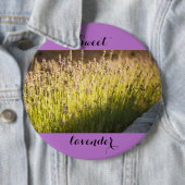 Badge Rond 15,2 Cm Lavande fleurie (En situation)