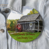 Badge Rond 15,2 Cm Live Simply Old Mill (En situation)