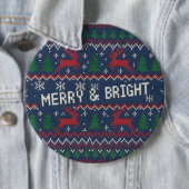 Badge Rond 15,2 Cm Merry & Bright Ugly Christmas Sweater (En situation)
