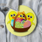 Badge Rond 15,2 Cm Panier de Pâques pour les poules - (En situation)