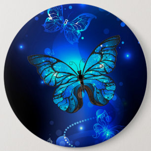Badge Rond 15,2 Cm Papillon Morpho sur fond sombre