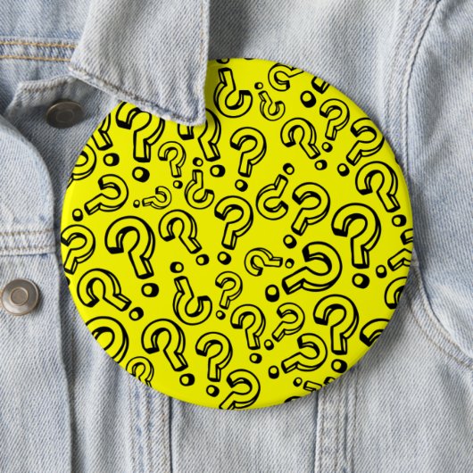 Badge Rond 15,2 Cm Points d'interrogation (En situation)