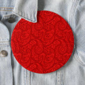 Badge Rond 15,2 Cm Red Paisley (En situation)