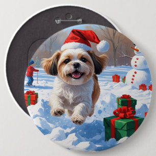 Badge Rond 15,2 Cm Shih Tzu courant dans la neige avec un chapeau de