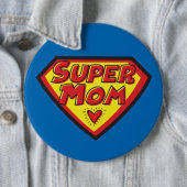 Badge Rond 15,2 Cm Symbole de Supermom - (En situation)