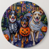 Badge Rond 15,2 Cm Un berger australien à l'Halloween (Devant)