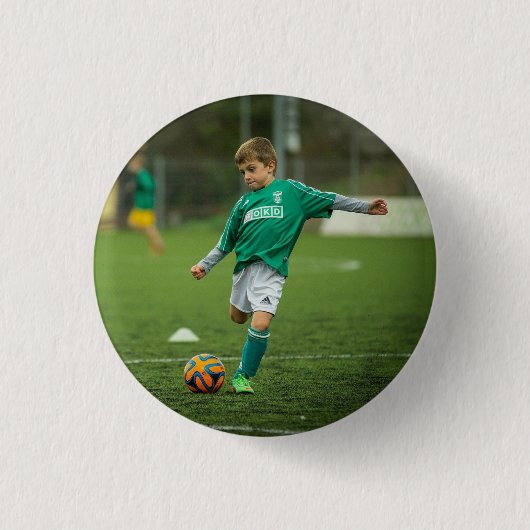 Badge Rond 2,50 Cm Ajouter votre enfant Photo Jouer au soccer (Devant)