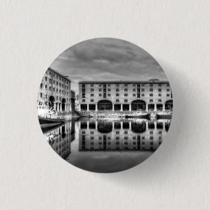 Badge Rond 2,50 Cm Albert Dock Liverpool Réflexions