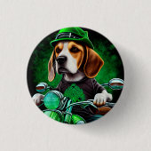 Badge Rond 2,50 Cm Beagle Chien conduisant vélo St. Patrick's Day (Devant)
