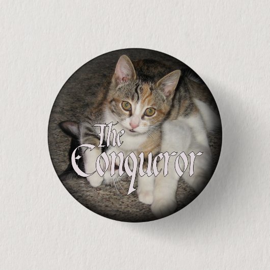 Badge Rond 2,50 Cm "Bouton de chaton du conquérant" (Devant)