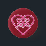 Badge Rond 2,50 Cm Bouton rond du coeur celtique<br><div class="desc">Un coeur céleste rose en forme de noeud contre un arrière - plan rouge. Romantique,  adorable et éternel. Parfait pour les mariages,  les Valentin et les amateurs de design celtique.</div>