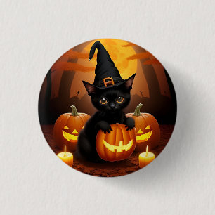 Badge Rond 2,50 Cm Chaton noir avec chapeau de sorcière parmi les cit