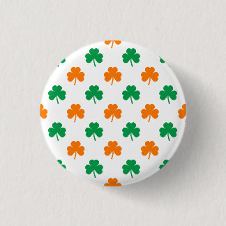 Badge Rond 2,50 Cm Des Shamrocks Oranges Vertes En Blanc