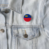 Badge Rond 2,50 Cm Drapeau du Liechtenstein (En situation)