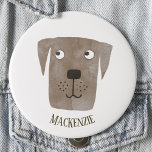 Badge Rond 2,50 Cm Drôle Chocolat Labrador Retriever Chien Nom Person<br><div class="desc">Un joli tableau d'aquarelle de chien Chocolate Labrador Retriever pour vous faire sourire. Customisez en modifiant ou en supprimant le nom.</div>