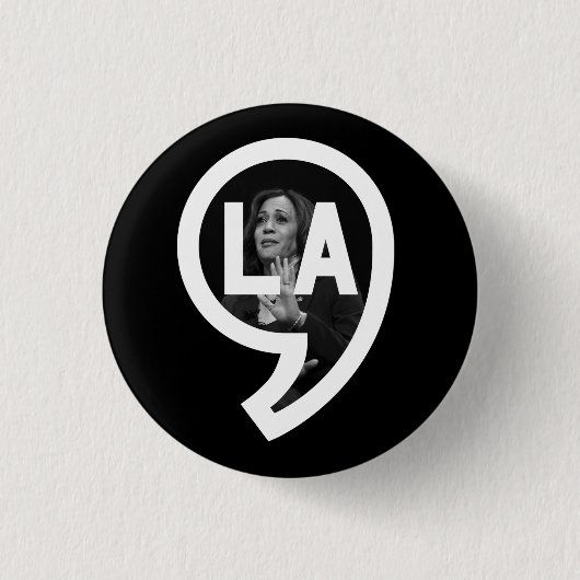 Badge Rond 2,50 Cm Épingle "Commala" (Devant)