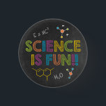 Badge Rond 2,50 Cm Fête d'anniversaire de la science | La science est<br><div class="desc">Fête d'anniversaire de la science | Science is Fun Button - Mettez votre manteau de laboratoire et préparez-vous pour un plaisir explosif! C'est la touche décorative parfaite pour votre soirée scientifique. Pas besoin de tests ou d'expériences, ce bouton les passe tous avec des couleurs volantes. Ce bouton funky fait partie...</div>