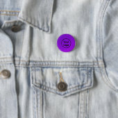 Badge Rond 2,50 Cm Impression de surface rugueuse violette (En situation)