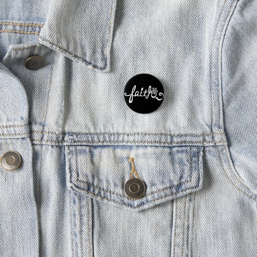 Badge Rond 2,50 Cm Inverse de foi (En situation)