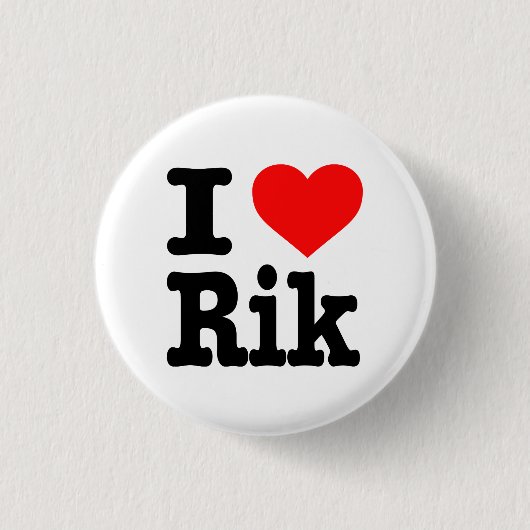 BADGE ROND 2,50 CM "J'AIME RIK " (Devant)