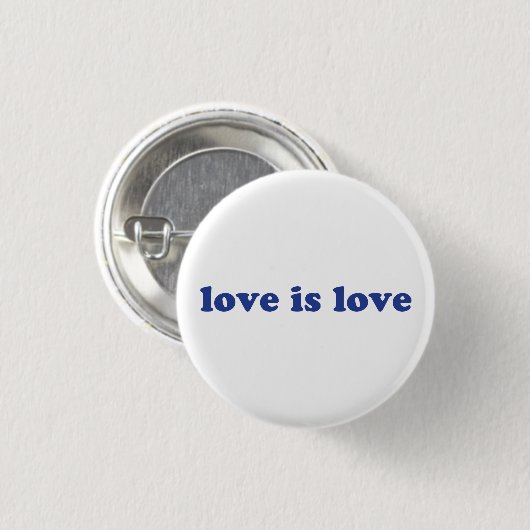 Badge Rond 2,50 Cm "L'amour est l'amour" lettres bleues - (Devant & derrière)