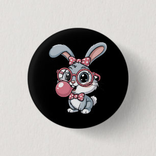 Badge Rond 2,50 Cm Lapin mignon avec des lunettes soufflant du chewin