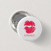 Badge Rond 2,50 Cm Lèvres baisables Rouge Lipstick Baisers Saint Vale (Devant & derrière)