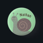 Badge Rond 2,50 Cm Petit Escargot de jardin Personnalisé Enfants<br><div class="desc">Bouton pour enfants personnalisées aux tons de terre d'escargot adorables.</div>