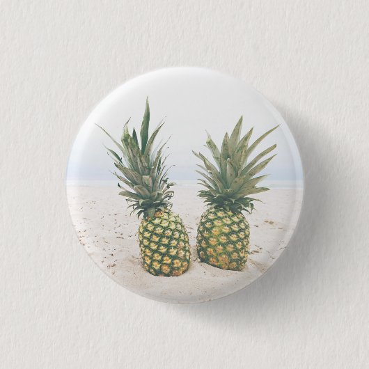 Badge Rond 2,50 Cm Photo de 2 ananas sur une plage (Devant)