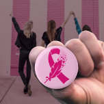 Badge Rond 2,50 Cm Plumes de ruban pour la sensibilisation au cancer<br><div class="desc">Le ruban rose est devenu le symbole universel du cancer du sein,  sensibilisant,  soutenant et rassemblant les femmes en solidarité.</div>