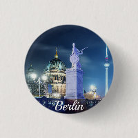 Pont de pierre près de la cathédrale de Berlin en