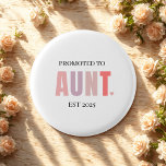 Badge Rond 2,50 Cm Promoté pour Tante Année EST Cadeau<br><div class="desc">Célébrez un nouveau rôle grâce à cet adorable bouton "Promted to Aunt EST 2025". Conçu dans des tons doux rose vif, il est le gardien idéal pour les annonces pour bébés, les révélations de genre ou les fêtes de famille. Qu’il soit porté à une fête ou ajouté à un cadeau,...</div>