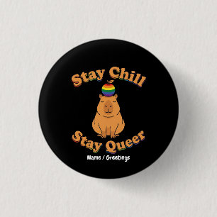 Badge Rond 2,50 Cm Rétro Reste Calme Reste Queer Capybara Arc-en-Ciel