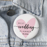 Badge Rond 2,50 Cm Rose wedding planner<br><div class="desc">Reconnaissez le coeur derrière la journée parfaite avec notre bouton Wedding planner rose. Ce design moderne noir et blanc, accentué d'un coeur rose charmant, est la façon idéale de témoigner de gratitude au coordinateur du chaos qui a réalisé les rêves. Personnalisez-le comme un gage d'appréciation pour leur dévouement inlassable à...</div>