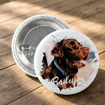 Badge Rond 2,50 Cm Typographie Cool simple et moderne Nom et photo<br><div class="desc">Ce design simple et moderne est composé d'une typographie de script simple et moderne. Ajoutez une photo d'animal de compagnie personnalisée.</div>