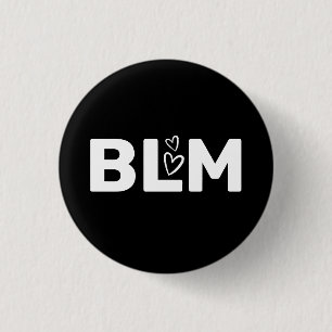 Badge Rond 2,50 Cm Typographie de BLM/ Coeurs blancs sur Noir
