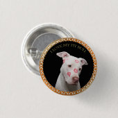 Badge Rond 2,50 Cm Un pitbull blanc avec des baisers rouges partout s (Devant & derrière)