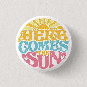 Badge Rond 2,50 Cm Voici Le T-shirt Soleil (Vacances Vibes D'Été)