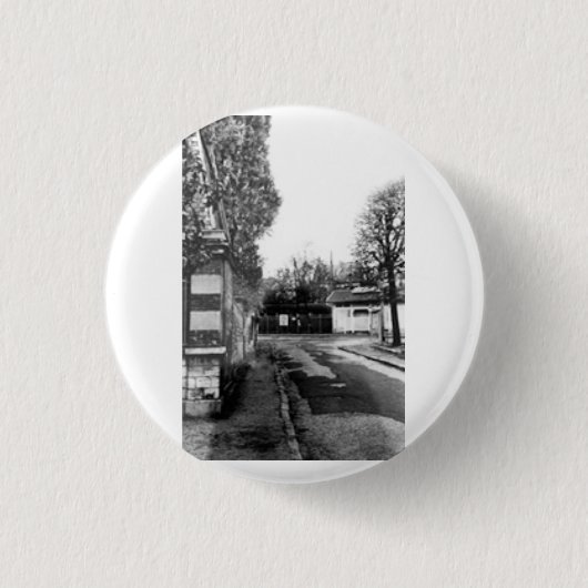 Badge Rond 2,50 Cm Yves Klein a vidé (Devant)