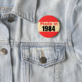Badge Rond 5 Cm 40e anniversaire broche faite en 1984 année de nai (En situation)