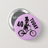 Badge Rond 5 Cm 40e anniversaire Chien sur un vélo 40 Quarante (Devant & derrière)