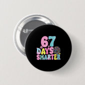 Badge Rond 5 Cm 67 Days Smarter Rainbow Back To School Teacher Kid (Devant & derrière)