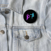 Badge Rond 5 Cm 6 7 Mème Mains de squelette 67 (En situation)
