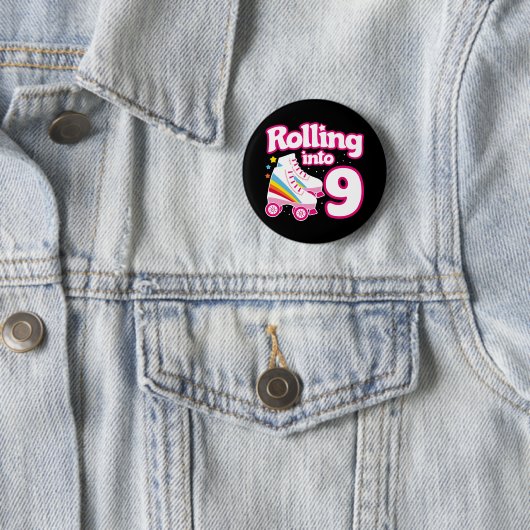 Badge Rond 5 Cm 9e anniversaire Roller Skate 9 ans (En situation)