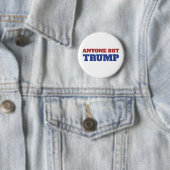 Badge Rond 5 Cm À l'exception de Trump America Election (En situation)